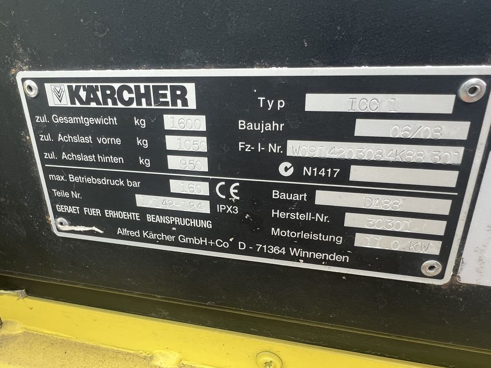 Zamiatarka spalinowa Karcher diesel
