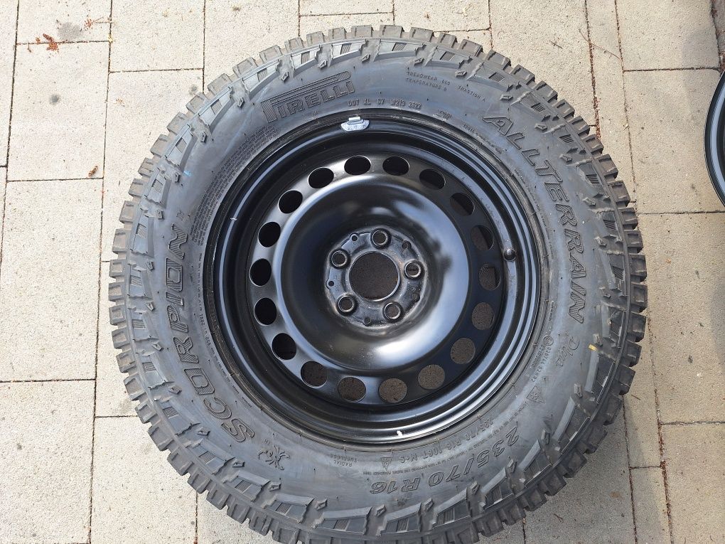 Komplet 5 prawie nowych felg stalowych 16" 5x112 Mercedes