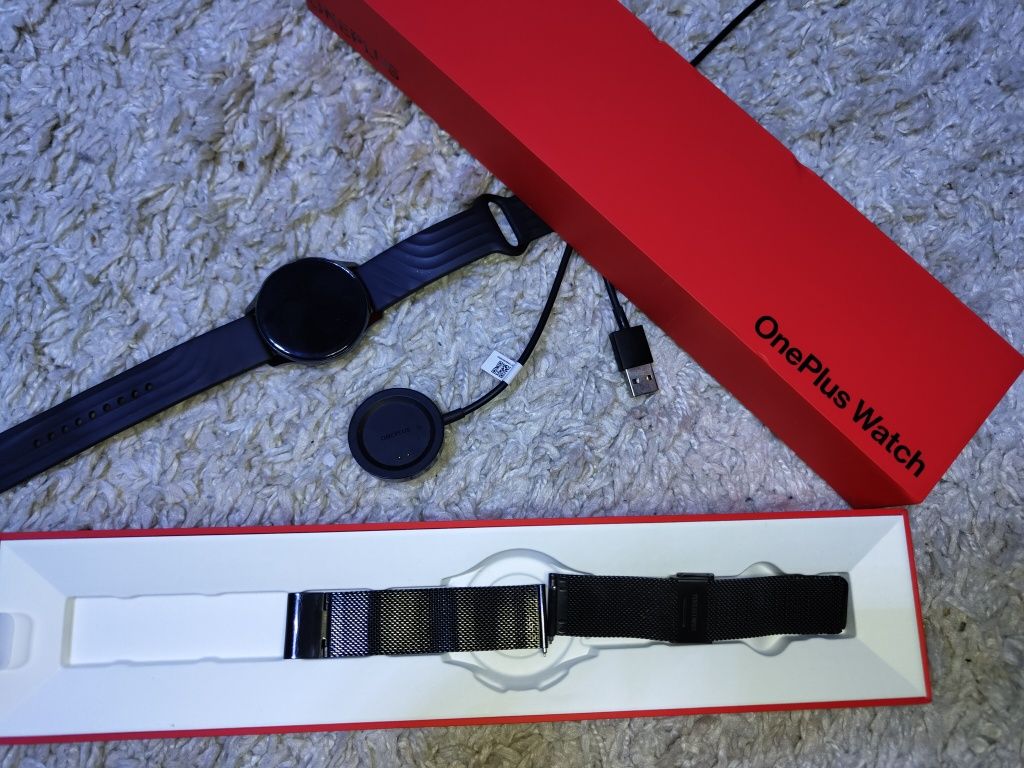 OnePlus+ Watch. + ремішок