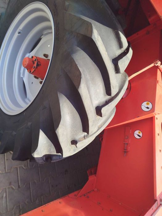 Продам комбайн Массей фергюсон 240