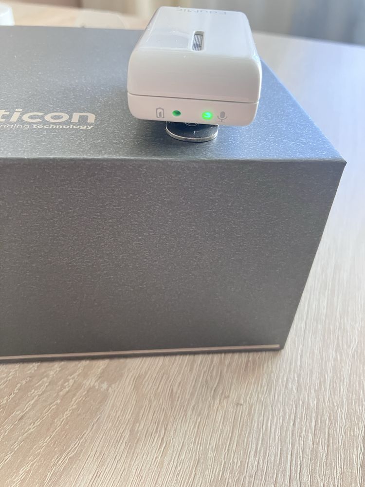 Aparat słuchowy Oticon EduMic zestaw