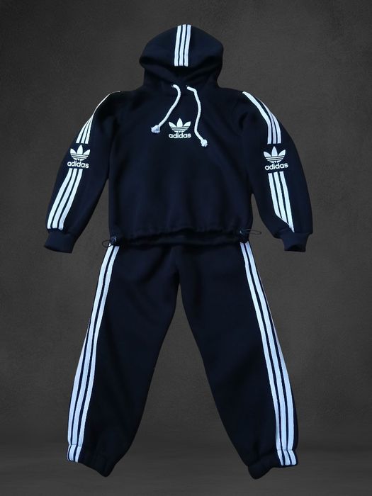 Детский спортивный костюм