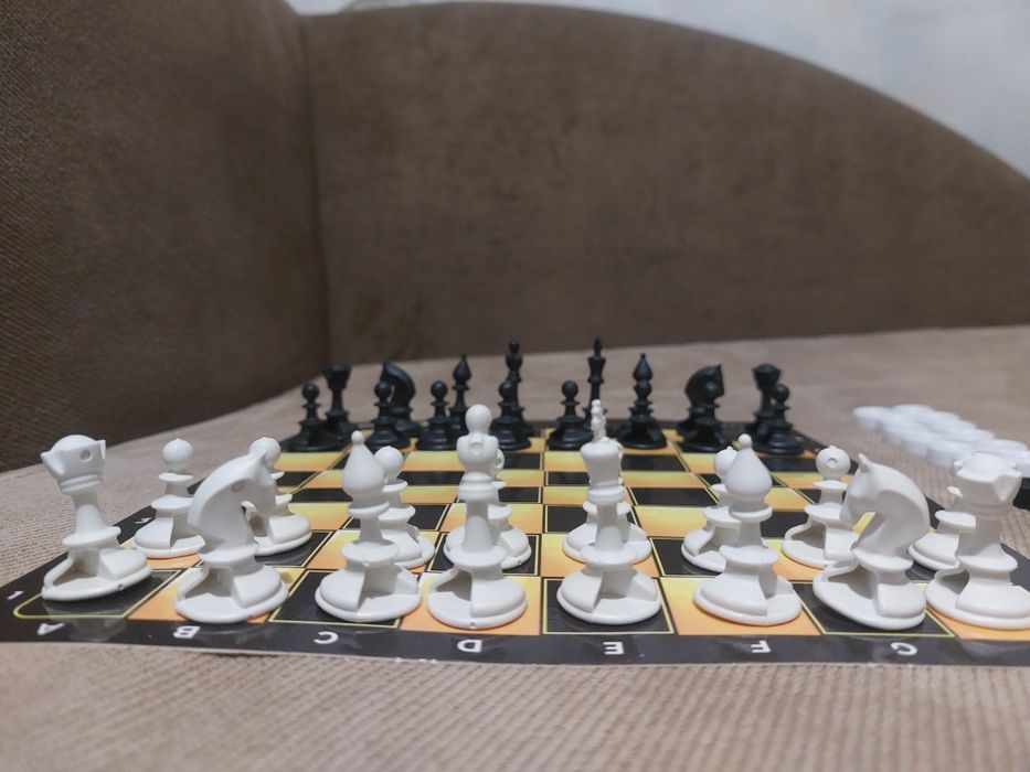 2 набори шахи/шашки повний комплект