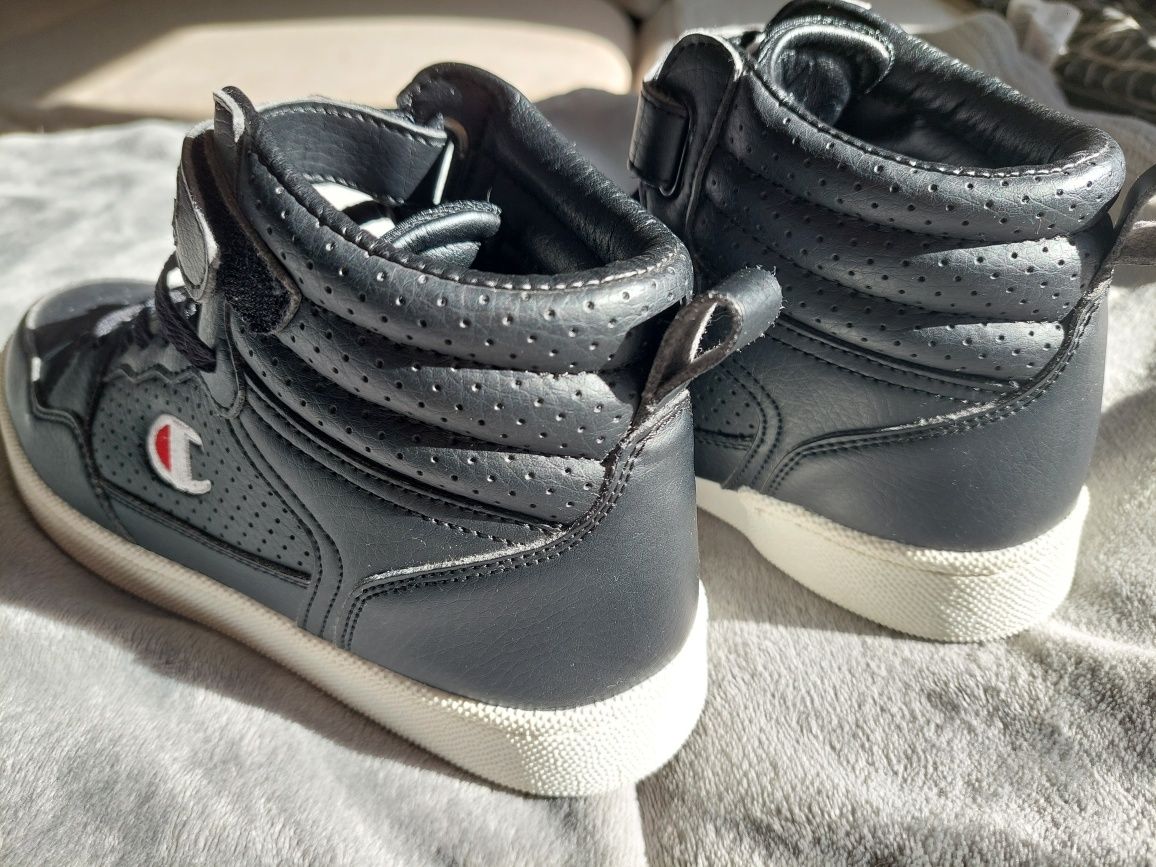 Buty chłopięce Champion r. 39