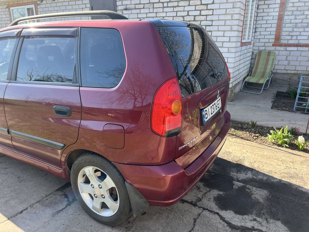 Mitsubishi Space Star 2003 року