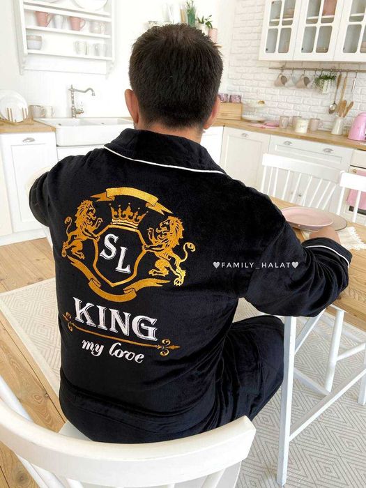 Халат іменний з вишивкою з махри-плюш