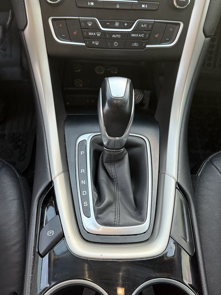 Ford fusion2016r