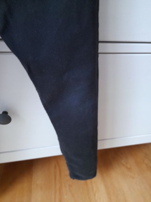 Spodnie z diagonalu jeansy hm 122