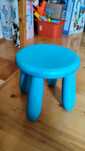 Taboret niebieski Ikea plastikowy dla dzieci