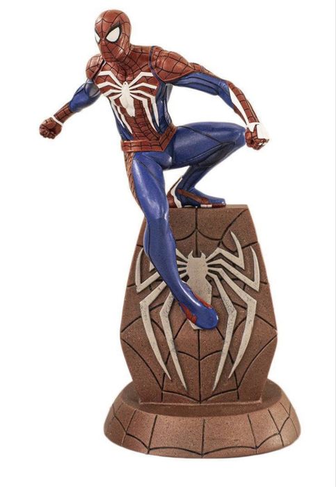 Spiderman Diamond Select - painted figure