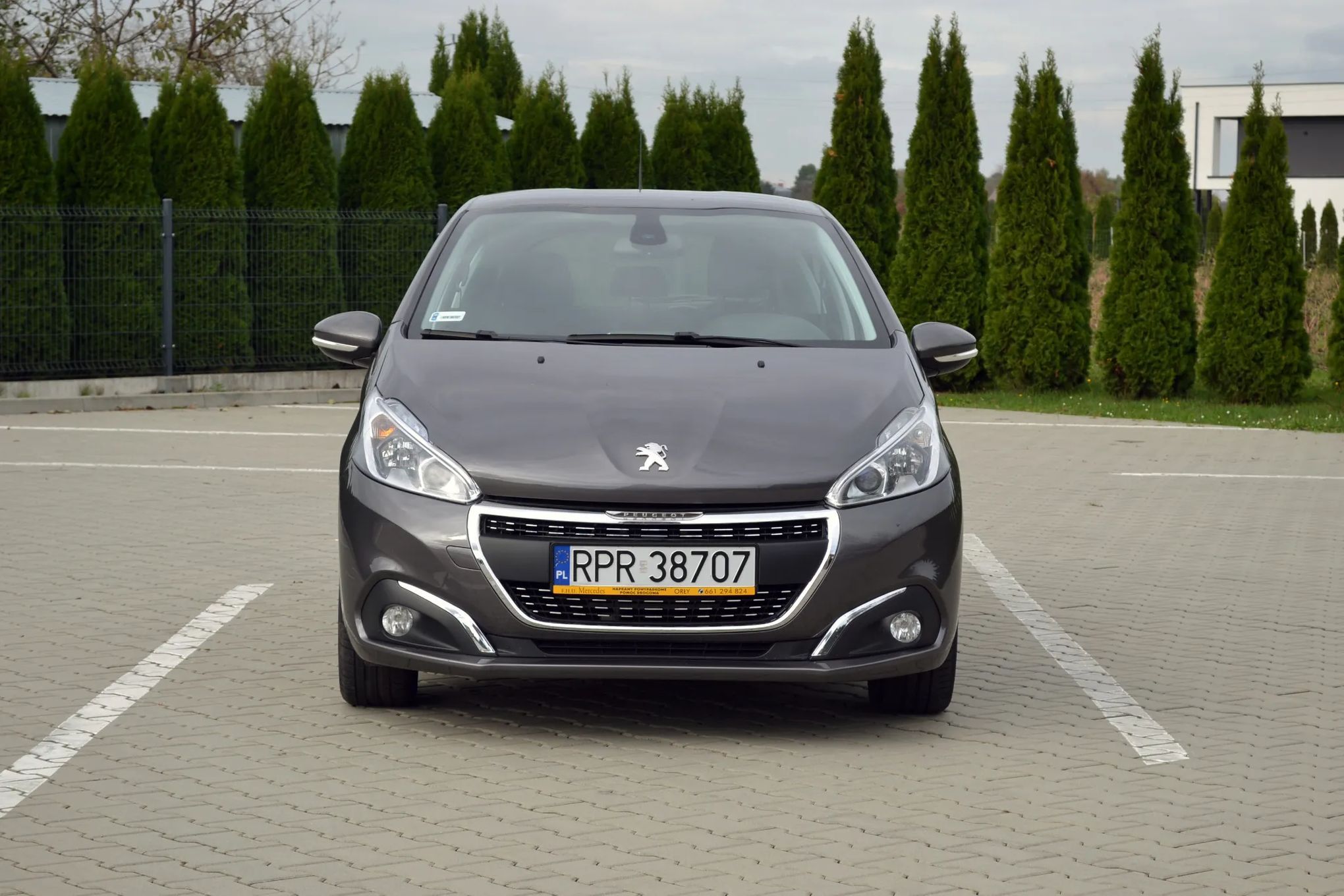 Peugeot 208 Klimatyzacja, tempomat, elektryczne szyby