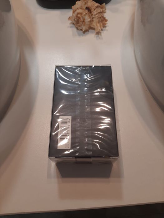 Perfume Valentino Born in Roma Lacrado (Original)