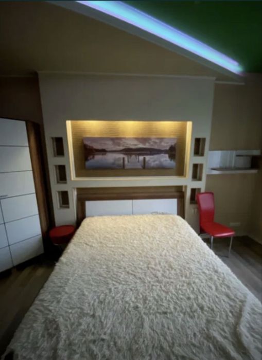 Продается уютная и просторная 2к /квартира Сталинка ,в Центре города!