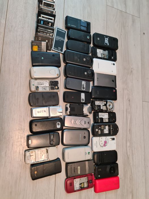 Stare telefony Nokia Samsung SonyEricsson siemens