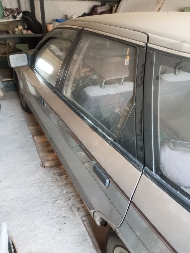 Продам Форд Скорпио 1.8