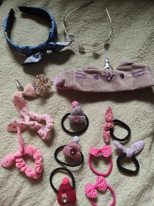 Opaski Pusheen gumki spinki