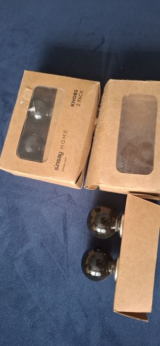 Ceramiczne czarne gałki / uchwyty do mebli