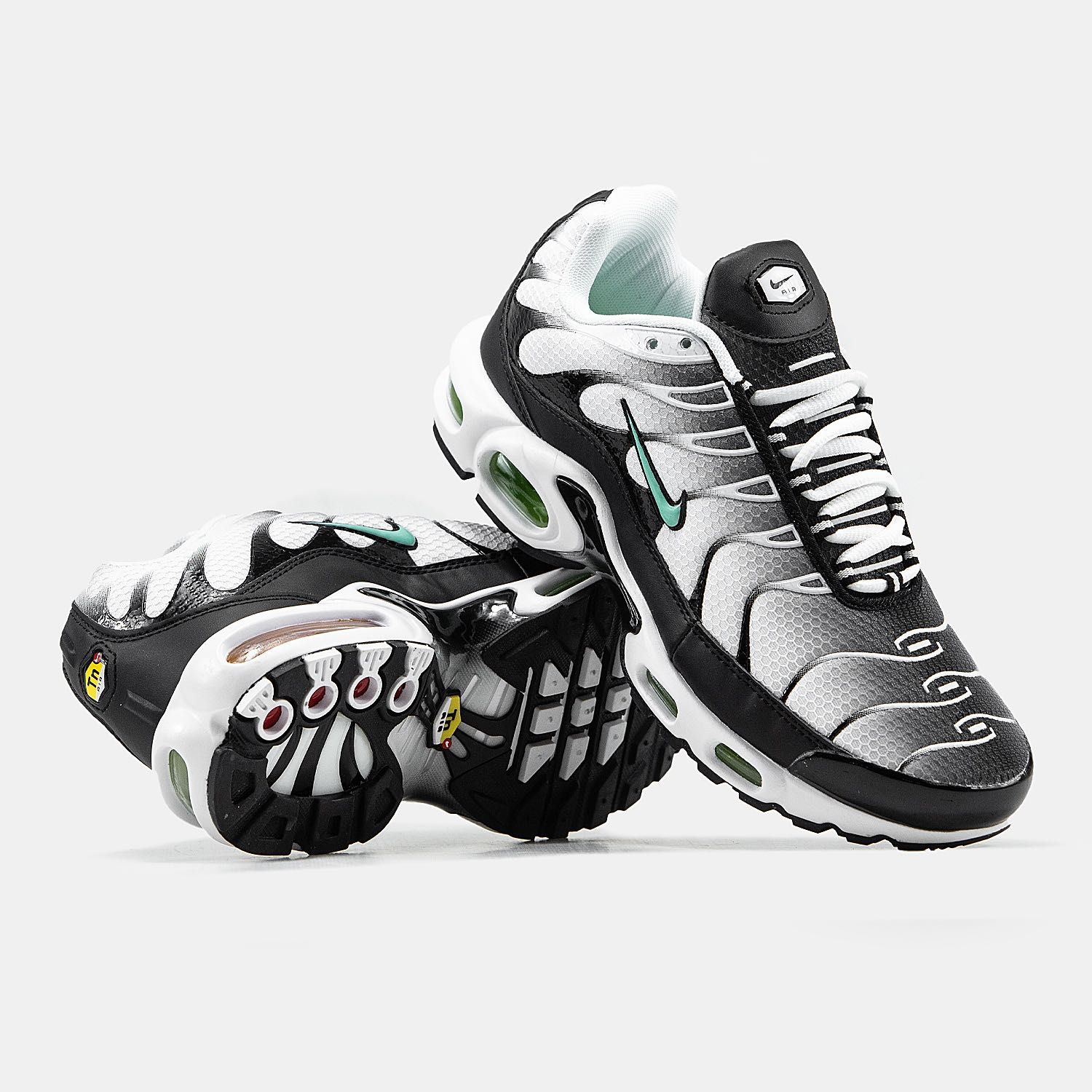 Мужские кроссовки Air Max TN White/Black/Green. Размеры 40-45