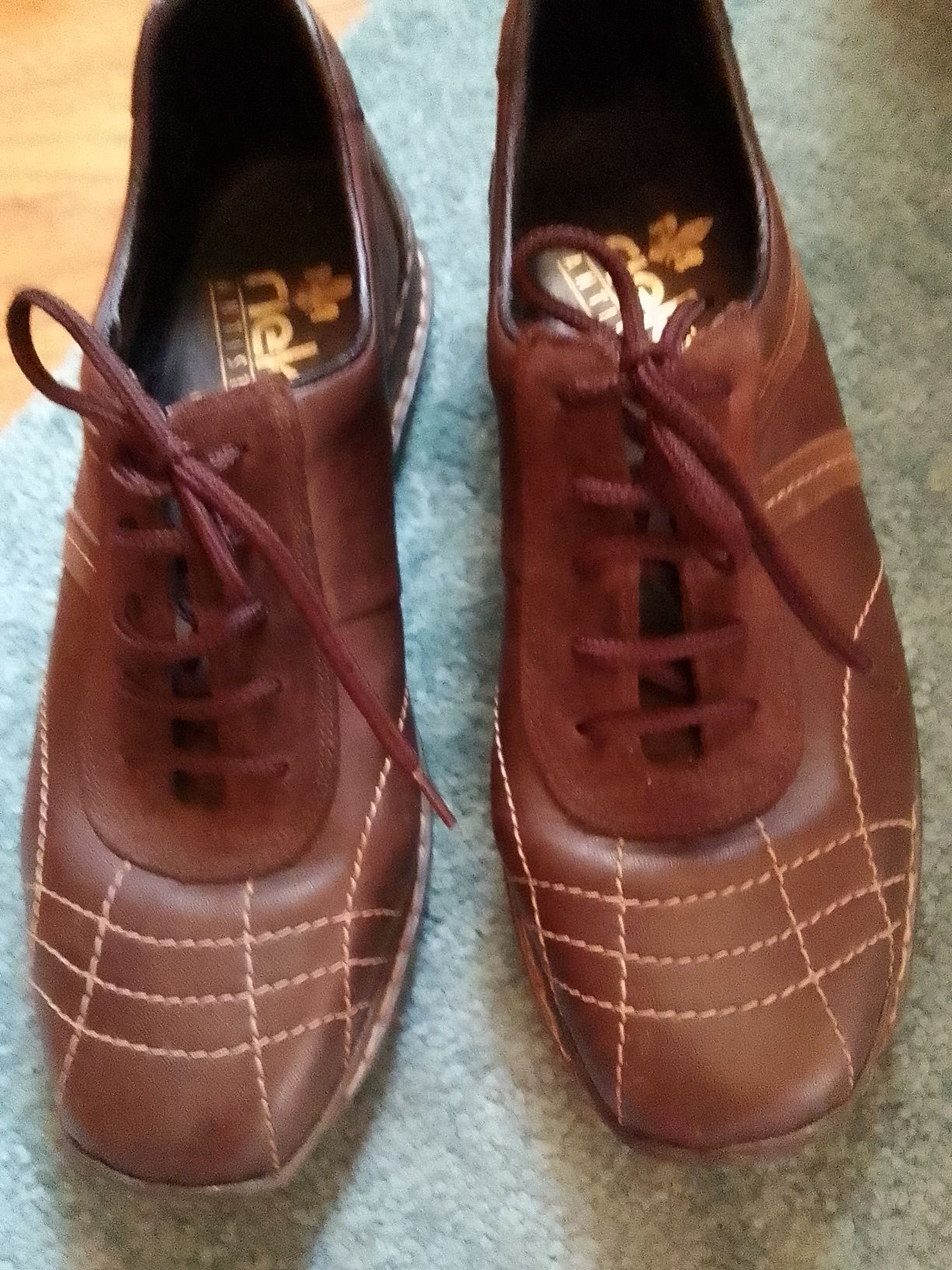 Skórzane buty damskie Rieker