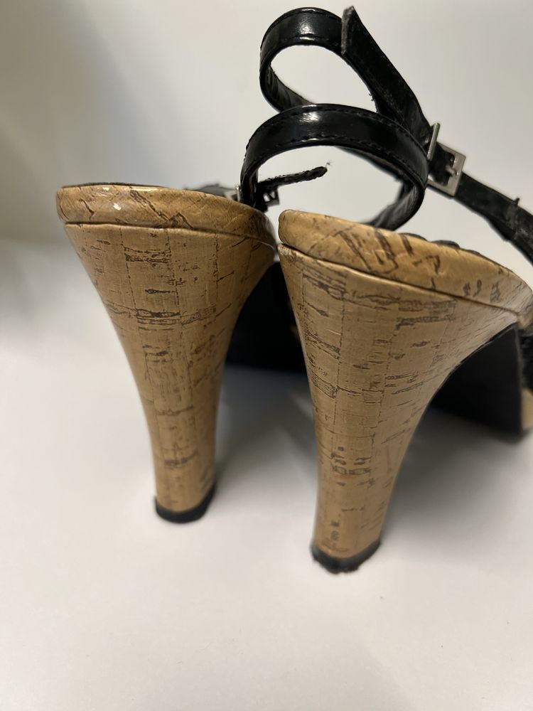 Damskie buty na obcasie rozmiar 39