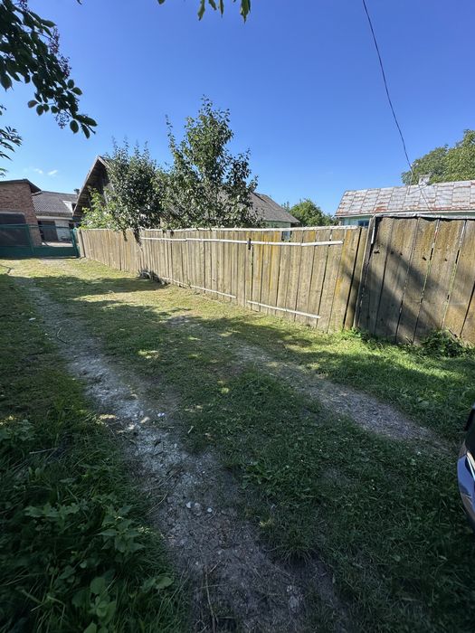 Продаж будинку та присадибної ділянки у с. Миклашів