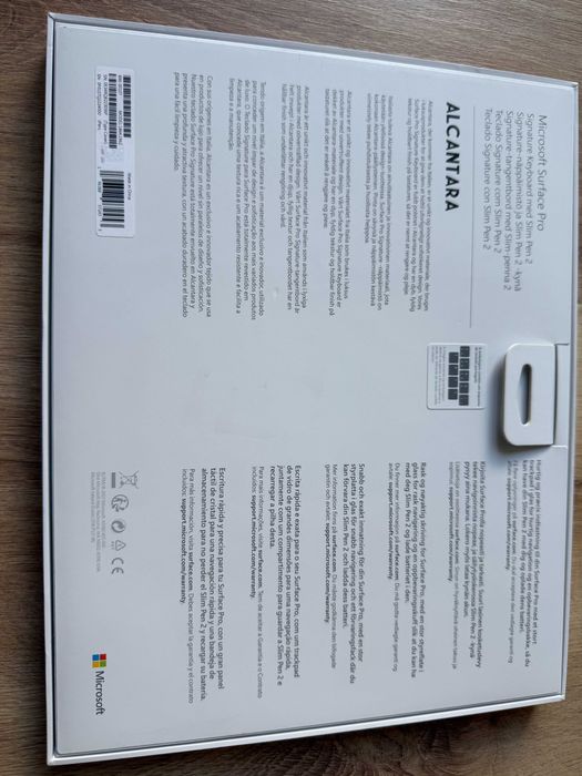 Microsoft Surface 8 pro i5 8gb 256gb + teclado signature + slim pen 2