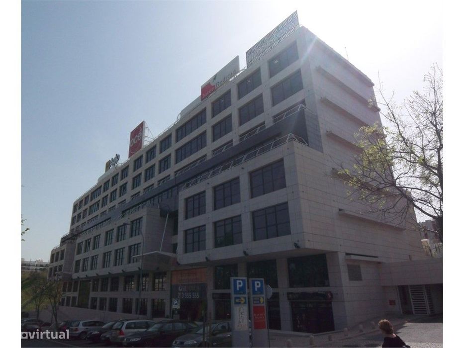 Escritório com 423m2 no edifício Atlas - Miraflores