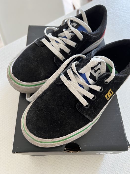 Sapatos VANS de crianca - tamanho 32