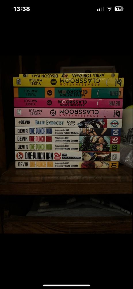 mangas dragon ball, one punch man, assassination classroom