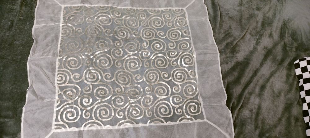 Serweta tiulowa 80 cm