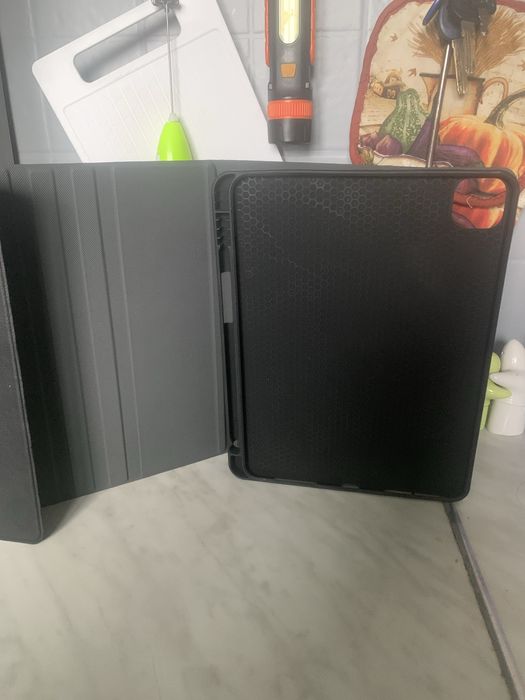 Чехли на IPad,Air 11,10,9:10,2