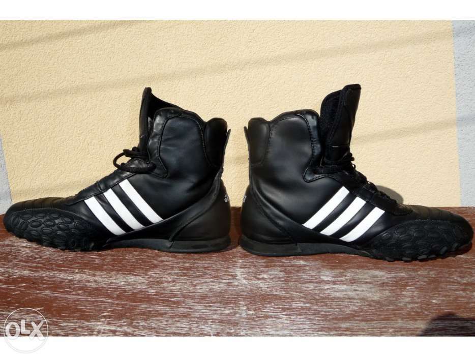 Botas Adidas Pretas