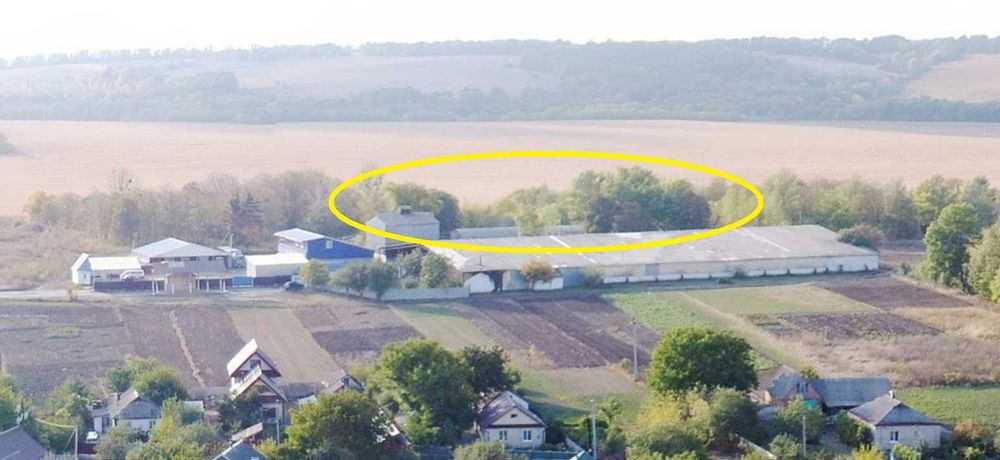 База  виробнича 500кв.м у Лисянці на приватизованій ділянці площею 2 г