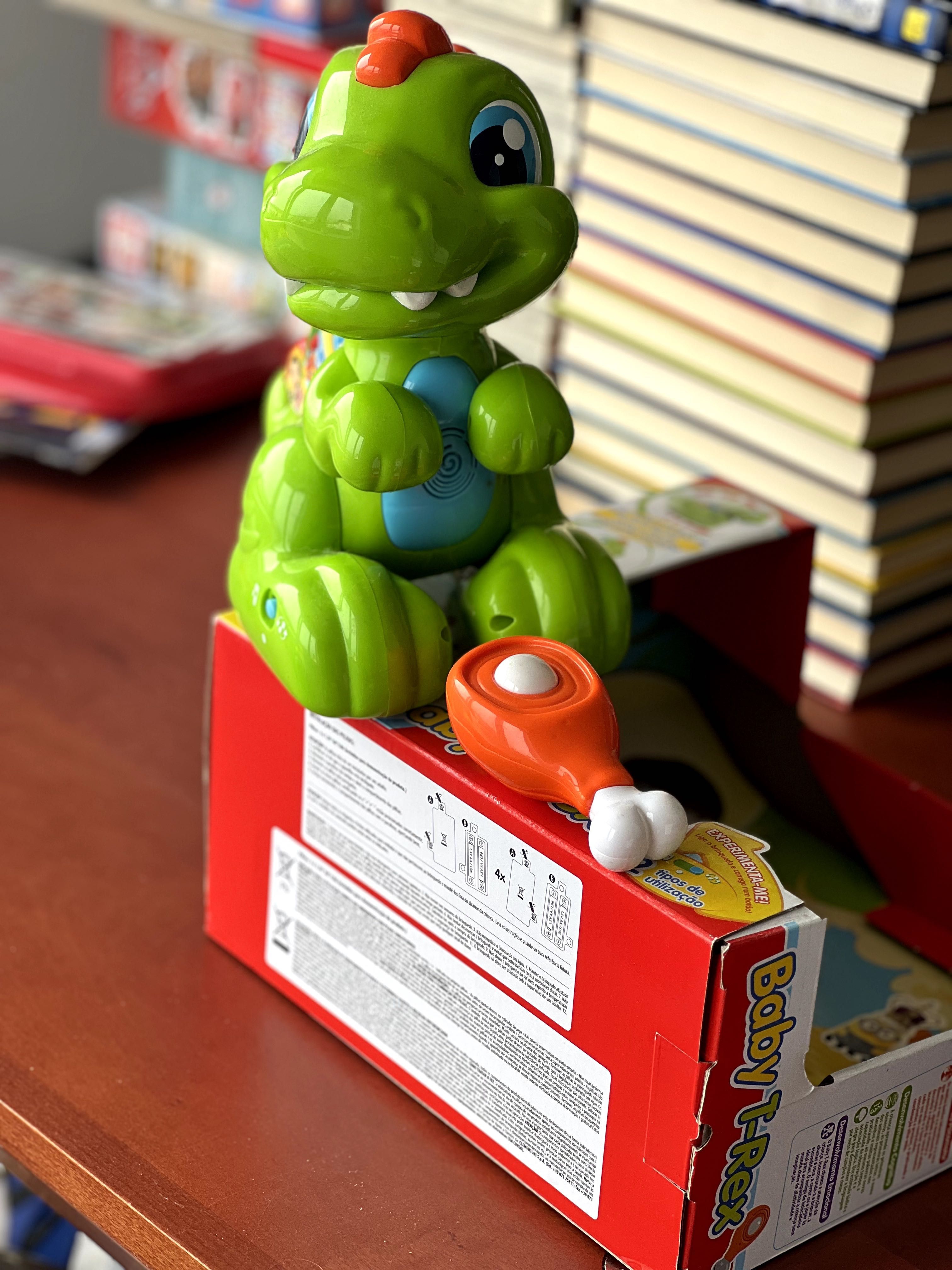 Brinquedo para Bébé - Baby T-Rex - Clementoni