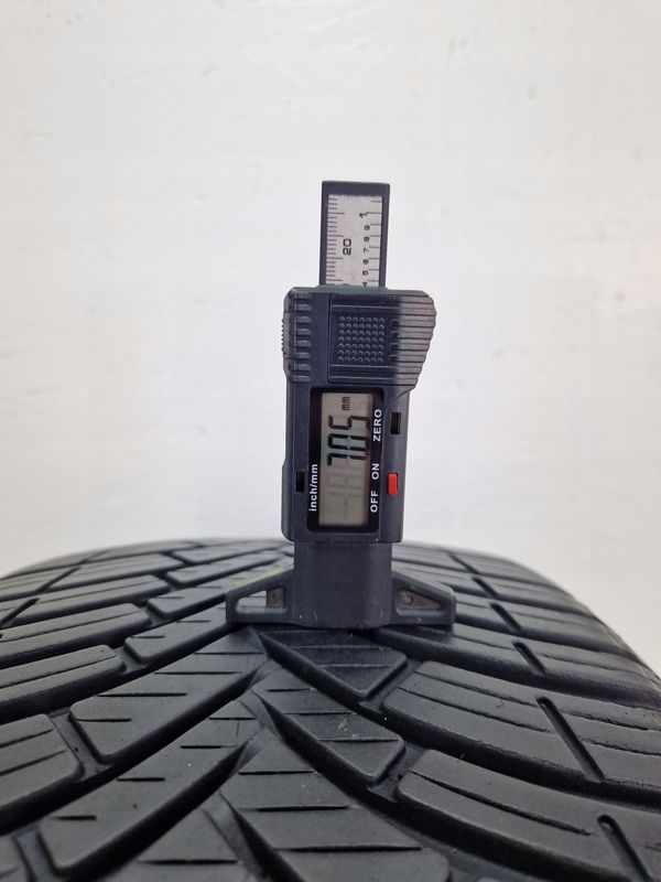 Opona Kleber Quadraxer 2/235/40r18/95w
