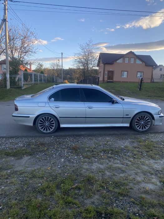 Продам BMW E39 520i (2700$ + ТОРГ)