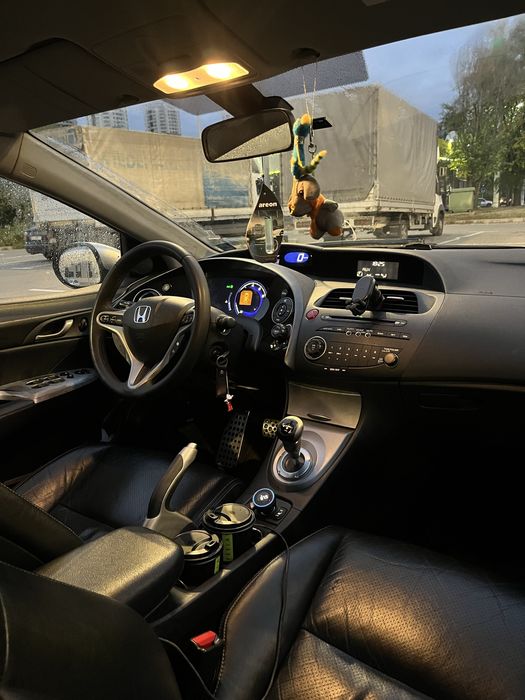 Honda Civic 5d 1,8 Robot