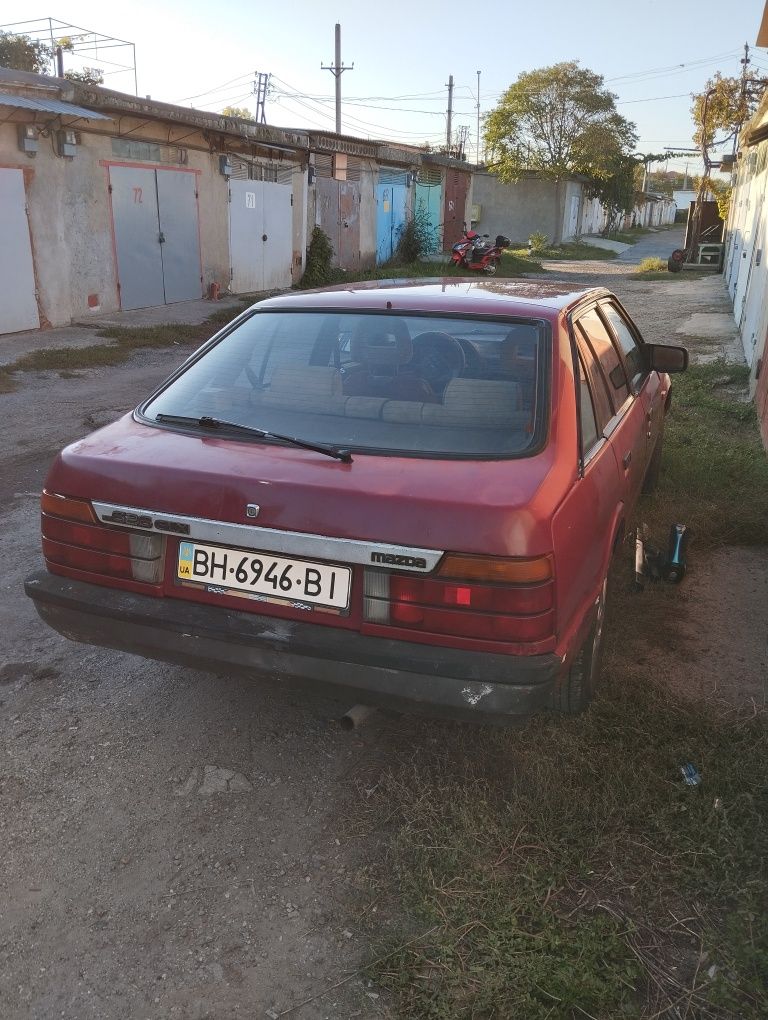 Мазда 626 на ходу