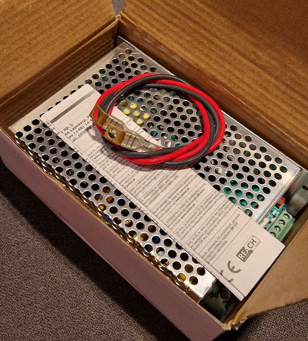 Zasilacz buforowy Pulsar PSG2-12V5A z modułem zasilania awaryjnego