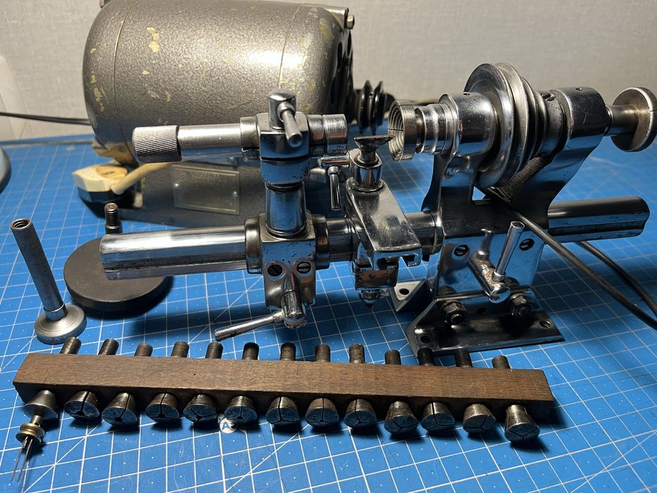 Часовий токарний станок