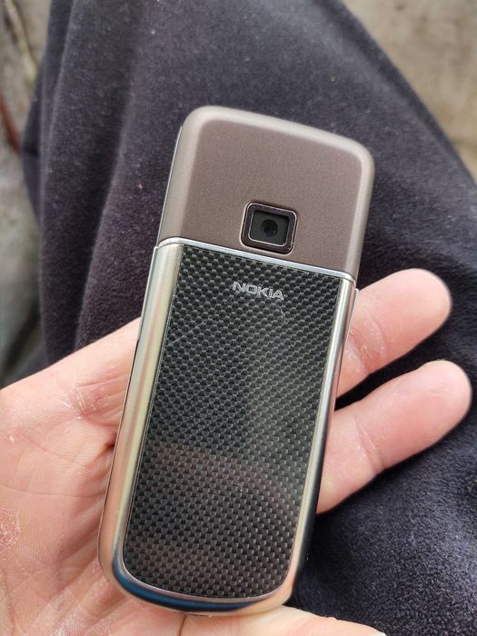 Nokia 8800 arte carbon