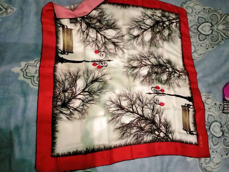 Фірмова хустина Levi d'or