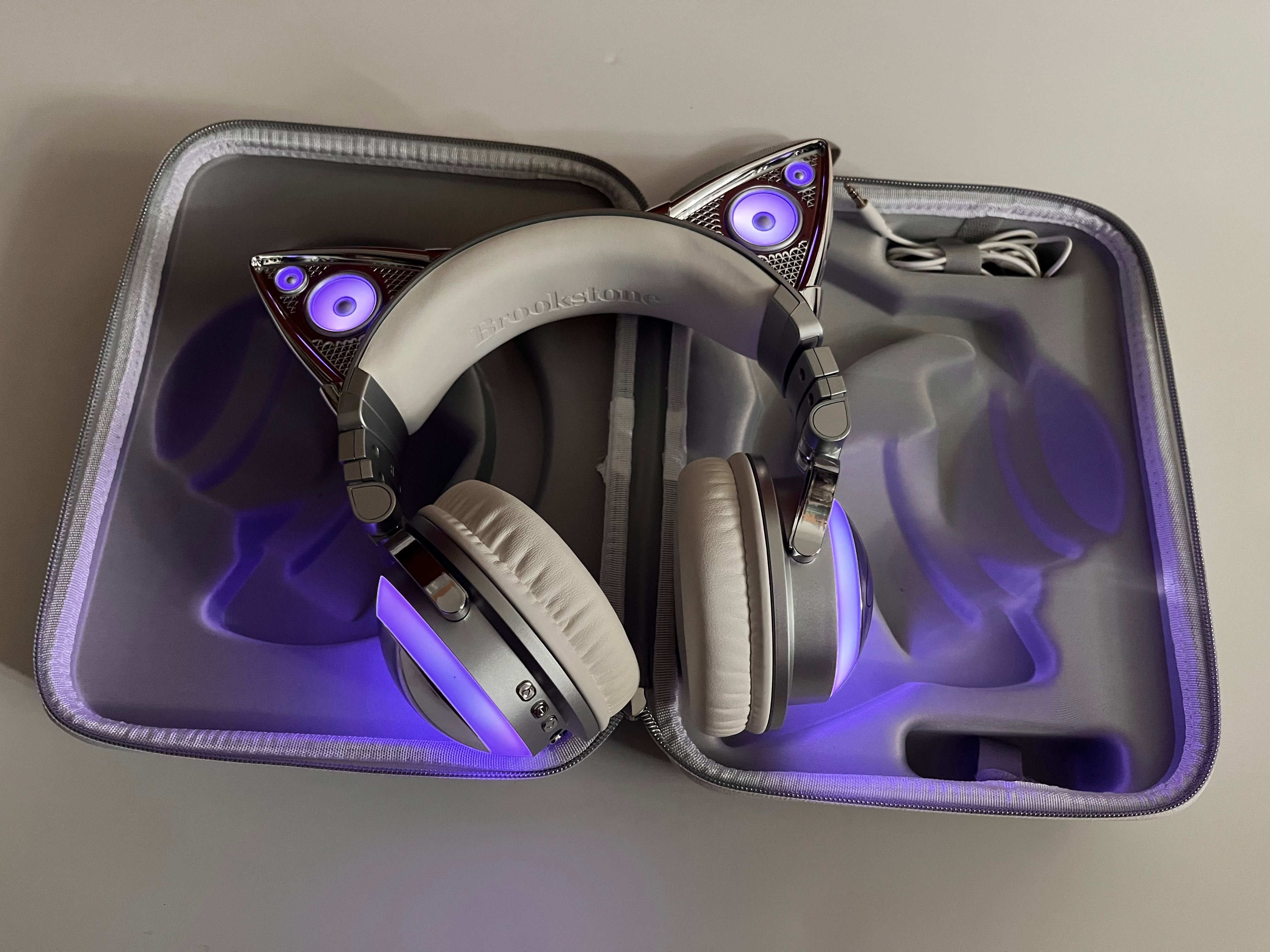 Słuchawki Brookstone Ariana Grande