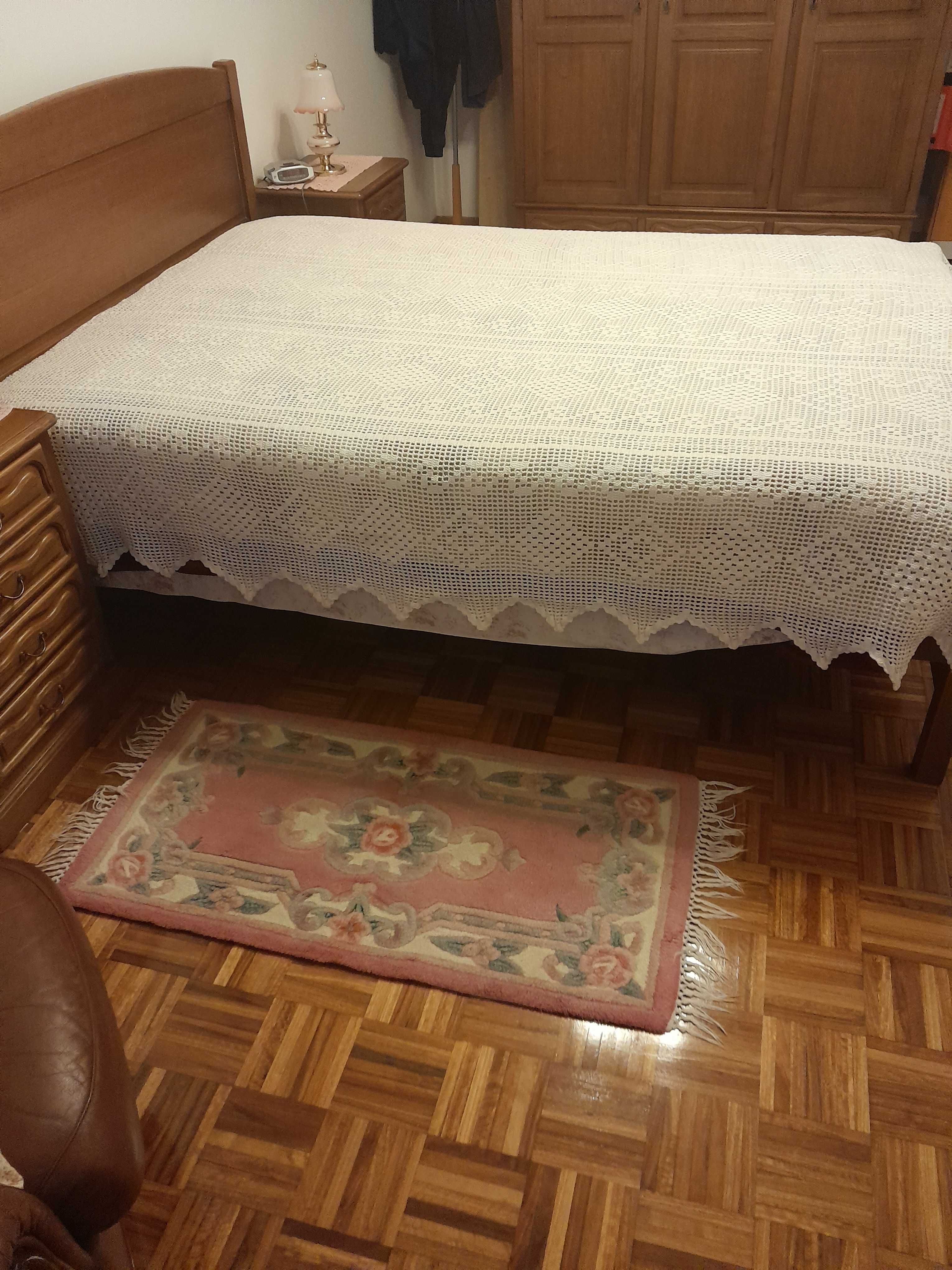 6 Colchas de renda como novas