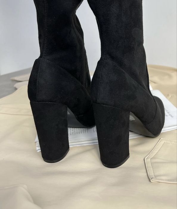 Класні ботфорти з екозамші