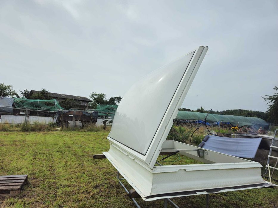 Klapa dymowa  świetlik