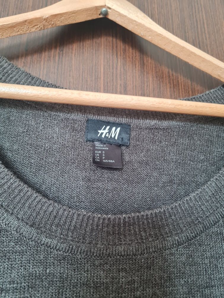 Brązowy sweter H&M