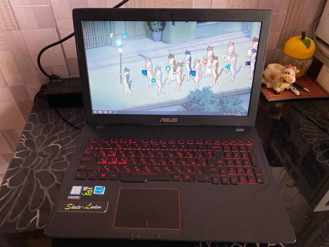Стан нового! Ігровий Asus FX553VE 15.6" i5-7300HQ GTX 1050 Ti