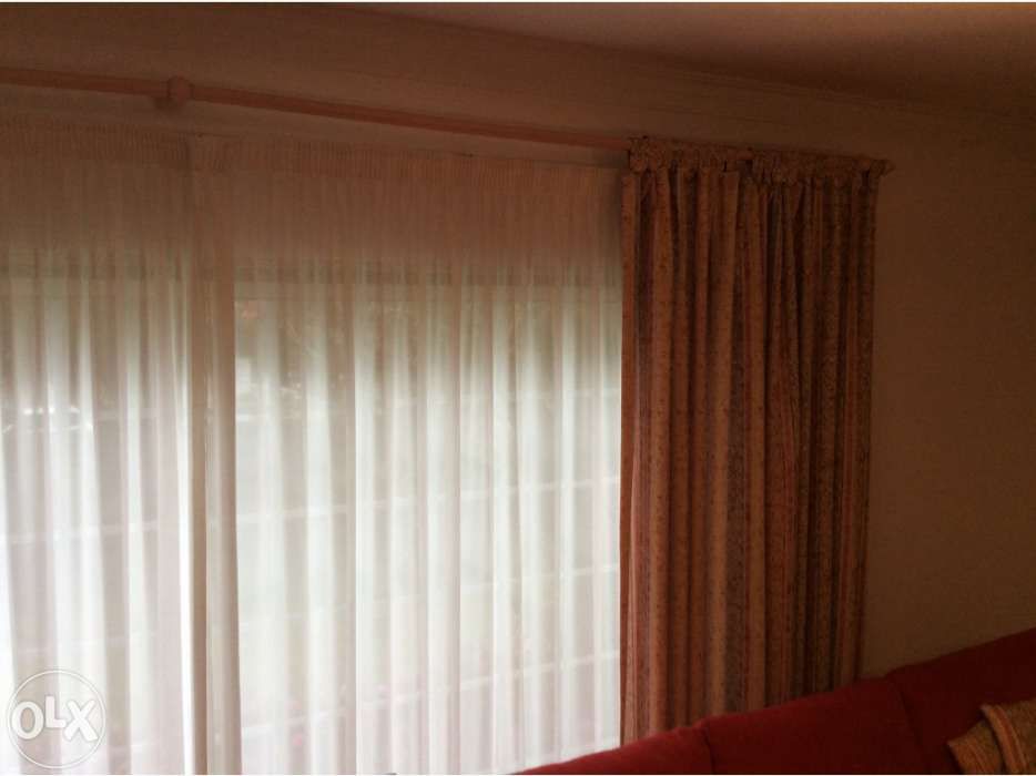 Cortinados Duplos de Sala 4,70mt + Varão + Acessórios
