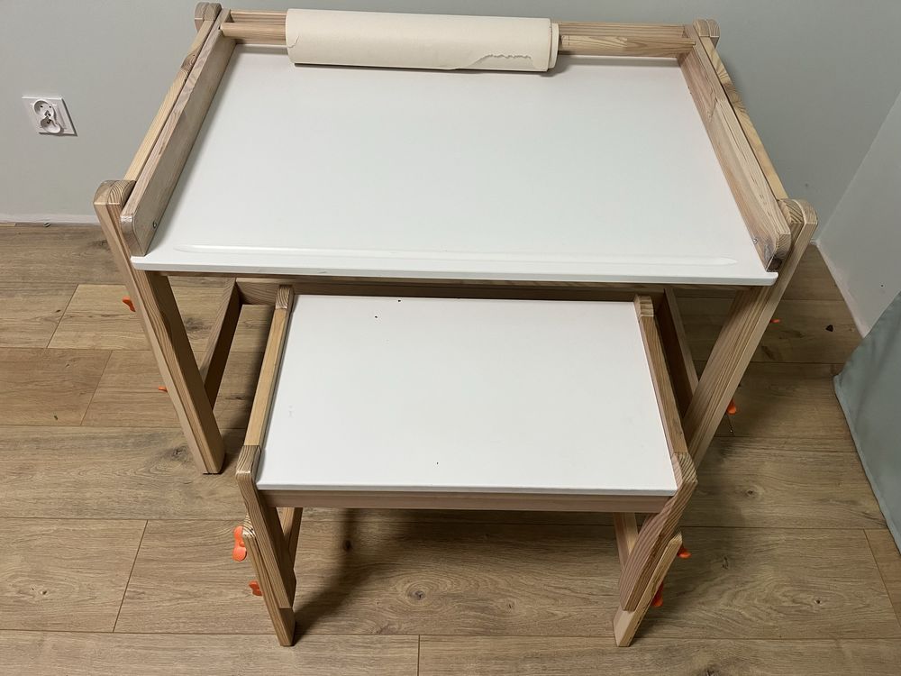 Biurko i krzesło regulowane Ikea Flisat